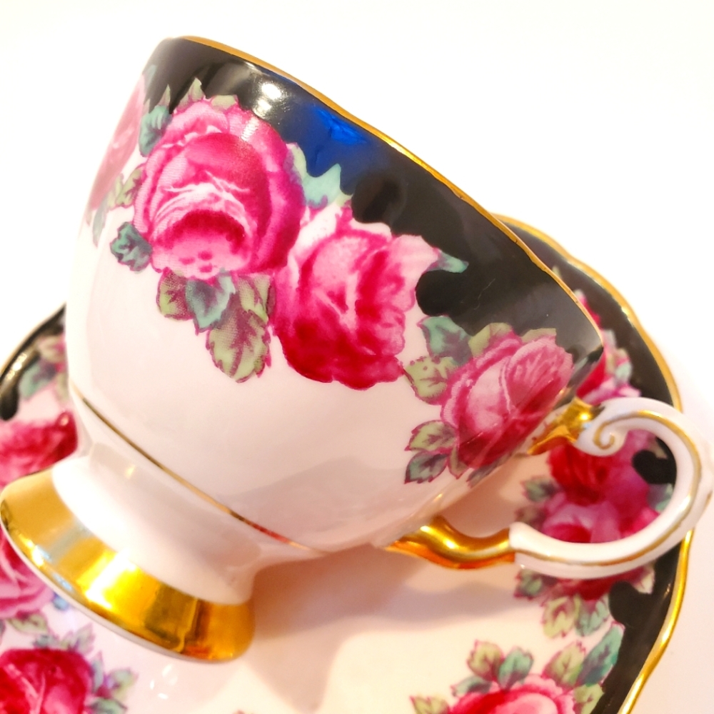 Tuscan tea cup & saucer painted pink roses black band teacup England 40s…